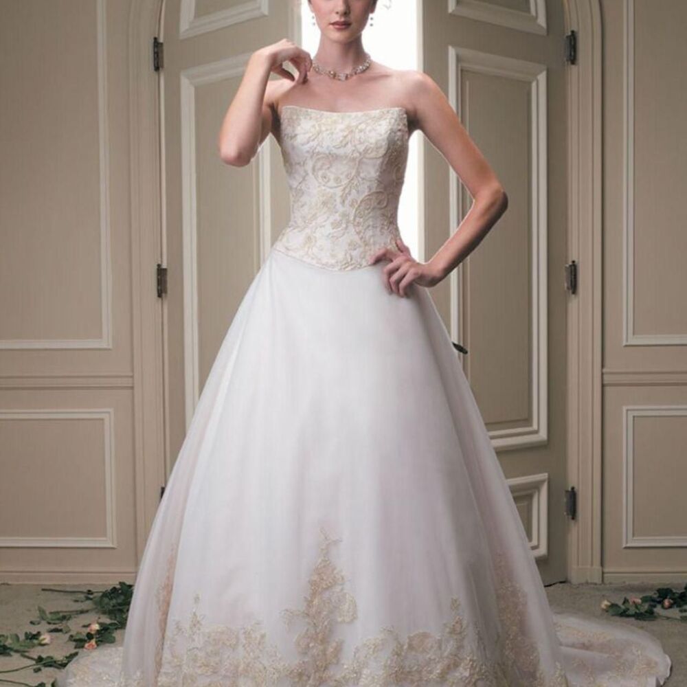 Casablanca Women's Cream and White Wedding-dresses